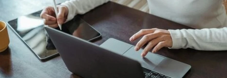 a-data-entry-professional-with-hard-smart-working-and-excellent-typing