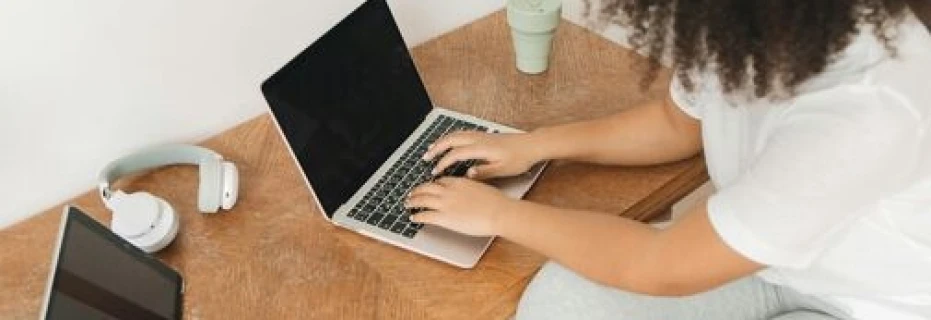 i-am-a-graduate-with-8-years-experience-in-writing-typing