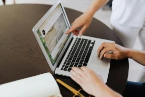 i-can-build-web-and-software-program-frontend-or-backend