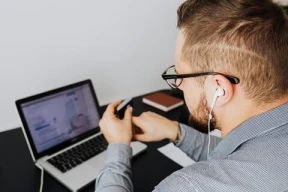 anything-i-can-do-with-internet-typing-100535