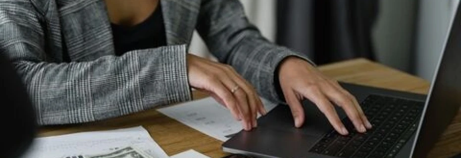 i-compose-lyrics-and-also-write-content-and-copywriting-and-post-it-on-time-for-2000ksh-a-day-547457