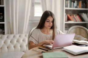 a-data-entry-professional-with-dedication-and-excellent-typing-speed-450388