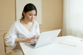 i-am-a-writer-and-i-write-amazing-articles
